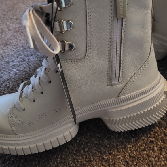 NWT Sorel ona ave boots - Picture 4 of 4